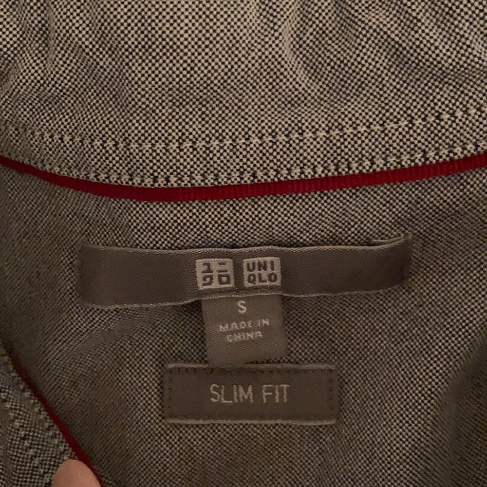 Uniqlo button up - Picture 2 of 2